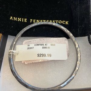Woman’s fine jewelry bracelet